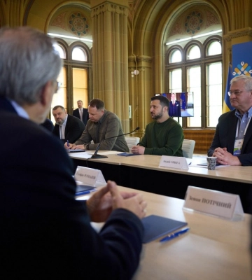 Президент зустрівся з представниками Світового конгресу українців