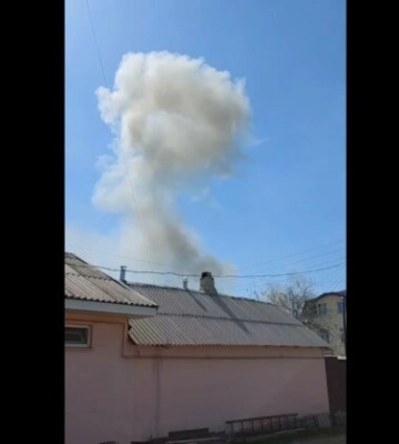 Найпотужніша &quot;бавовна&quot; у Луганську: ЗСУ влупили по орках і скупченню ворожої техніки – епічні кадри