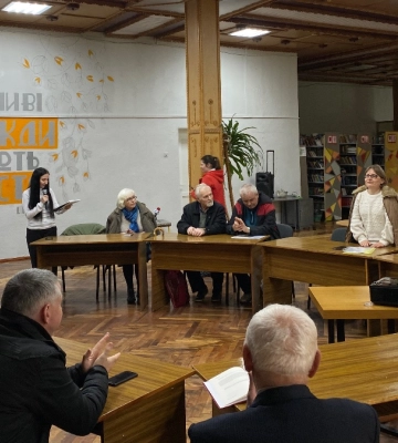 У Надвірній відбулось засідання круглого столу: фоторепортаж