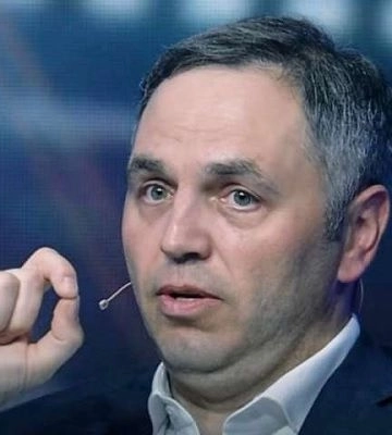 Портнов, який виїхав до Іспанії, переписав свою віллу під Києвом на дітей - розслідування