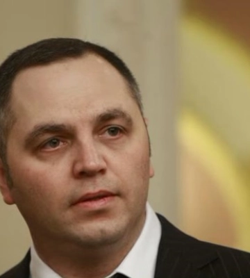 Портнов переписал имение под Киевом на своих детей