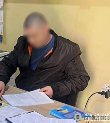 На Житомирщині повідомлено про підозру держреєстратору за незаконну реєстрацію права довгострокової оренди землі