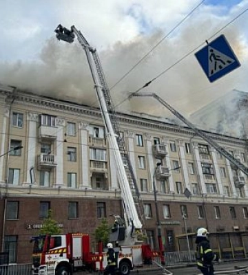 Серія гучних вибухів лунає у Дніпрі та області