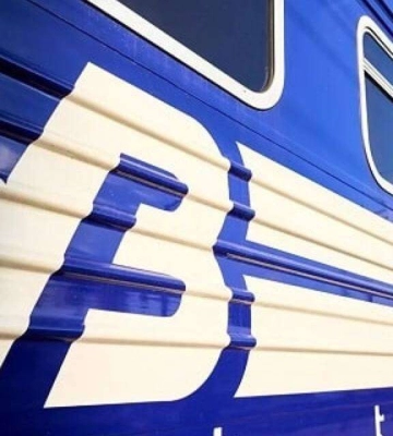 Ворог цілеспрямовано поцілив у інфраструктурні об&#039;єкти Укрзалізниці в Дніпрі та області: є поранені серед залізничників