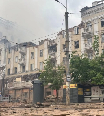 &quot;Росія повинна відповідати за свій терор&quot;: Зеленський відреагував на удар ворога по Дніпру