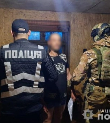 Поліція Іршави припинила діяльність трьох наркоторговців: затриманим загрожує до 10 років увʼязнення