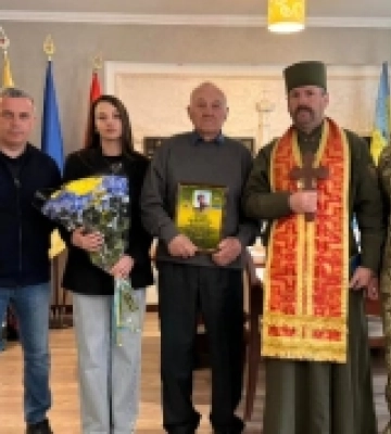 Батьку загиблого захисника з Одещини вручили орден «За мужність» III ступеня