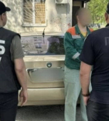 На Миколаївщині затримали чоловіка за спробу підкупу правоохоронця