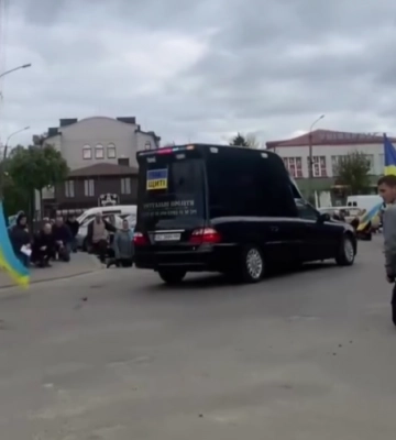 Загинув 7 місяців тому: на Волинь «на щиті» привезли тіло молодого Героя Василя Цапа. Відео