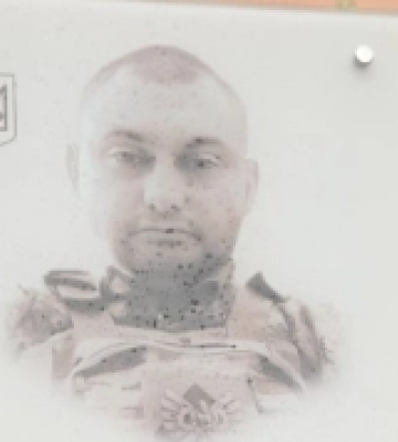 У Рівному відкрили меморіальну дошку загиблому воїну Олександру Садовчуку