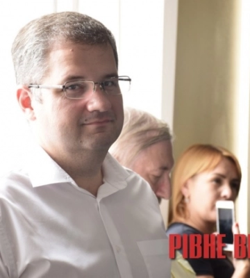 Депутат з Рівного задекларував будинок у Великій Британії