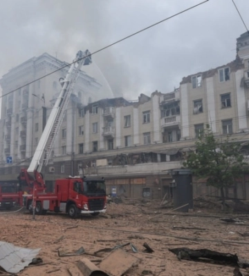 Ракетний удар РФ: у Дніпрі зросло число постраждалих, пошкоджені шість багатоповерхівок