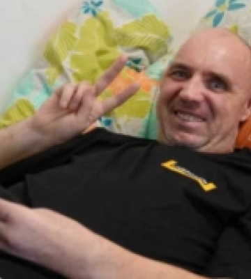 Півторасантиметровий уламок застряг у грудях: історія захисника з Волині
