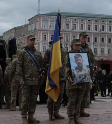У Києві попрощалися з полеглим бійцем 59 ОМПБр Павлом Петриченком