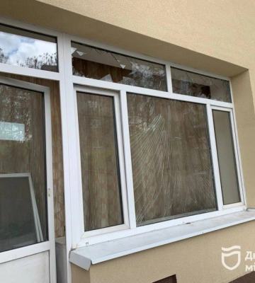 У Дніпрі внаслідок ракетного удару вибито понад 100 вікон у школі та двох садочках