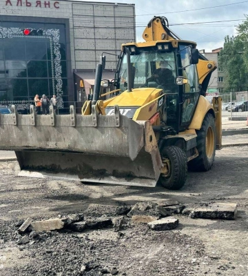 У Дніпрі до кінця року планують оновити близько 300 аварійних доріг