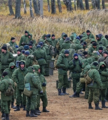 Фронт обещаний. Как в Крыму зовут на войну с Украиной
