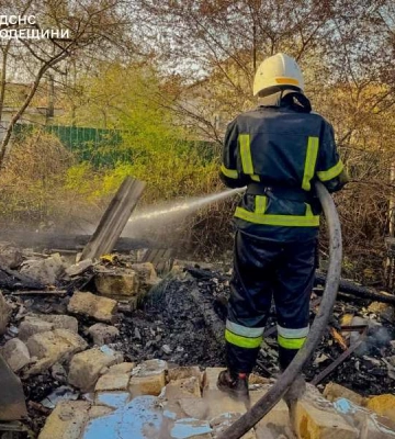 В Одесі через необережність під час паління сталася пожежа