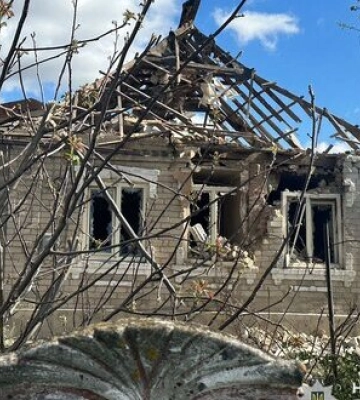 Доба на Донеччині: 4 людини поранено, росіяни обстріляли 6 населених пунктів, 4 ракети випустили по Мирнограду. ФОТОрепортаж