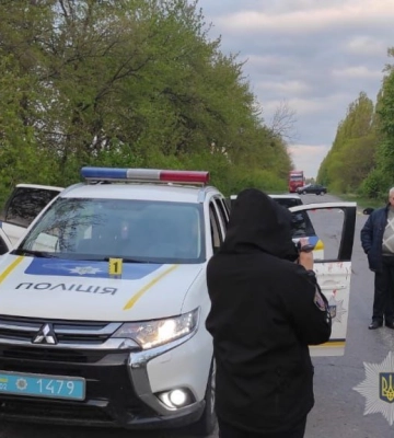 На Вінниччині двоє чоловіків застрелили працівника поліції та поранили ще одного