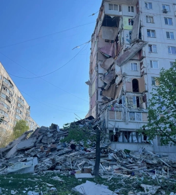 россияне атаковали жилые кварталы Волчанска: есть погибший и раненая