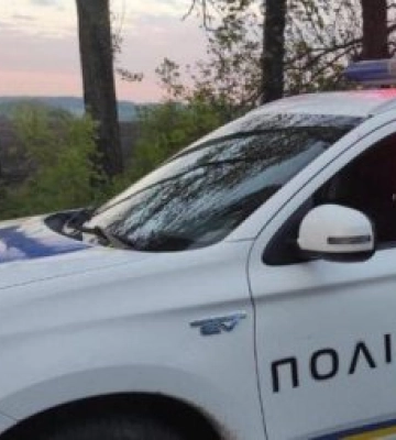 Розстріл поліцейських на Вінниччині: поліція шукає нападників в одязі, схожому на військовий