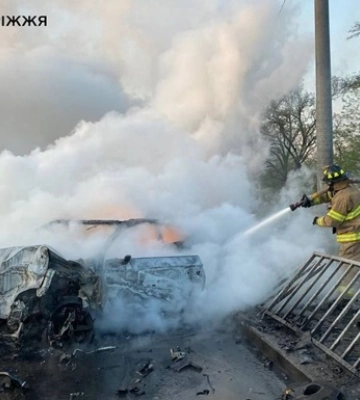 В Запорожье в результате ДТП загорелся автомобиль, есть жертвы