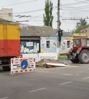 Жовта вода в кранах: на «Миколаївводоканалі» розповіли про причини і як з цим борються