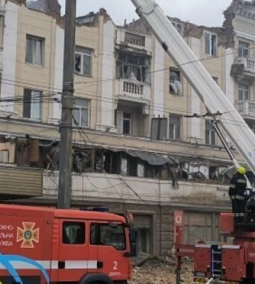 У Дніпрі завершили рятувальні роботи на місці вчорашнього російського удару