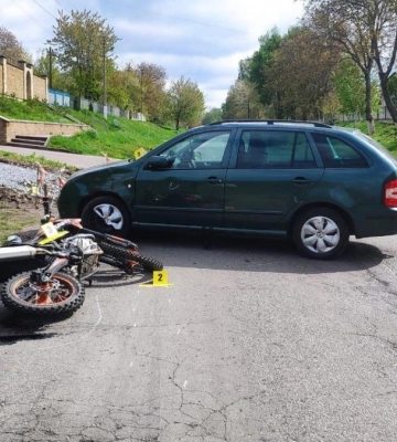 На Дубенщині в ДТП тяжко травмувався неповнолітній мотоцикліст
