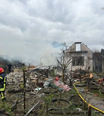 Трирічна дитина отримала поранення через ракетний удар по Одесі