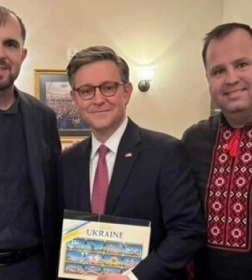 Спікер Джонсон зустрівся з одеситом Сергієм Гайдаржи, дружина і дитина якого загинули від обстрілу РФ