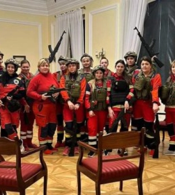 На передовому фронті медичних знань: допомога в умовах воєнного стану та протидія вигоранню на роботі