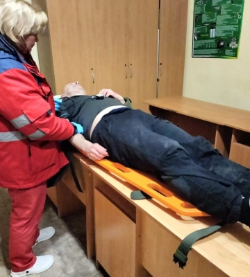 Прикордонники врятували ухилянта, який, пробираючись до Молдови, зламав ногу