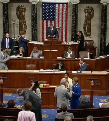 Палата представників США підтримала законопроєкт про допомогу Україні (Відео)