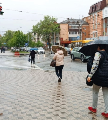 У Полтаві та області буде штормовий вітер з дощем і грозами