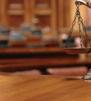У Сарнах судили чоловіка, від якого народила неповнолітня