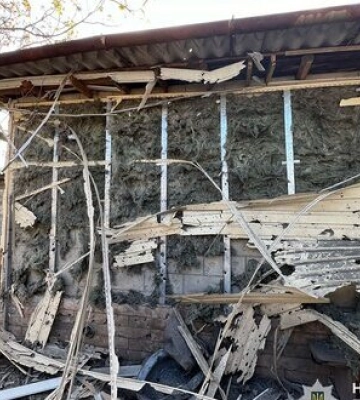 Ворог зранку вдарив по Українську, одна людина загинула, ще 4 зазнали поранення