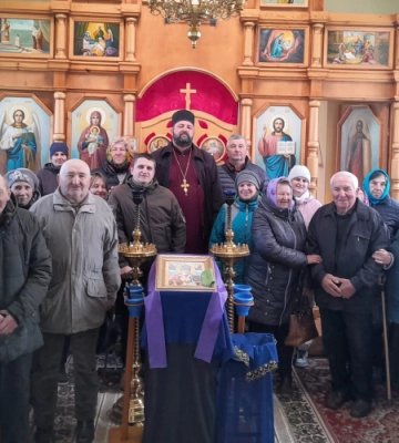 Прихожани УПЦ МП не впускали до церкви вірян, які приєдналися до ПЦУ: у храмі на Волині вперше молилися українською мовою. Фото