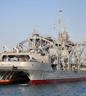 Спикер ВМС подтвердил поражение российского корабля &quot;Коммуна&quot; в Севастополе