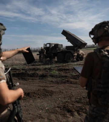 Помощь США даст Украине передышку, но не переломит ход войны, - Bloomberg