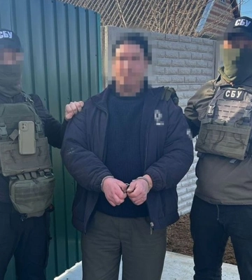 Наводили російські ракети на Херсон: затримано ексдепутата-зрадника та його спільницю