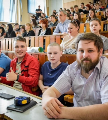 У Полтаві провели фінал фестивалю повітряної робототехніки імені Юліана Матвійчука