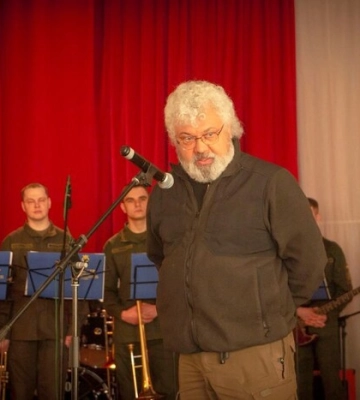 Мовний скандал під час трансляції тенісного матчу: відомого мецената вигнали з ефіру через російську