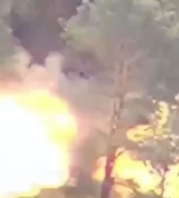 На лівобережжі Херсонщини Сили оборони знищили самохідну гармату «Гіацинт-С» російської армії. ВІДЕО