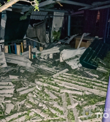 Поранено людину, пошкоджено будинки та дитячий садок: у поліції показали наслідки обстрілів Білопілля на Сумщині