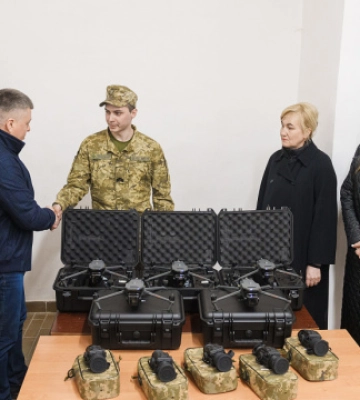 Вінницька громада передала прикордонникам дрони та тепловізори