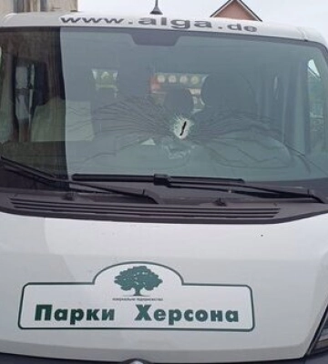 У Херсоні під обстріл потрапили працівники комунального підприємства. ФОТОрепортаж
