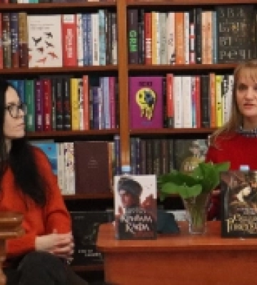 У Луцьку Олександра Шутко презентувала нові книги про Крим та Роксолану