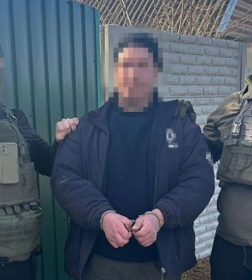 СБУ затримала ексдепутата-зрадника та його спільницю, які наводили російські ракети на Херсон